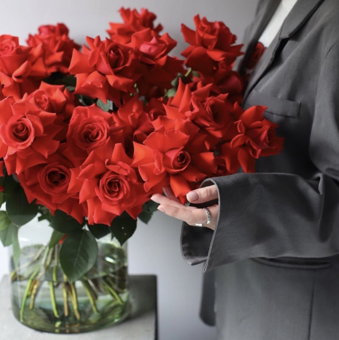 50 Scarlet Roses in a Vase